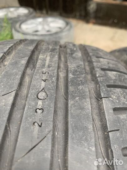 Nokian Tyres Nordman SZ 215/55 R17