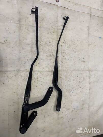 Поводки дворников Ford C-MAX