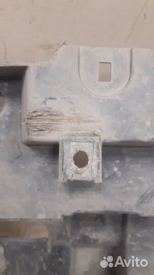 Воздуховод радиатора нижний Ford Ecosport