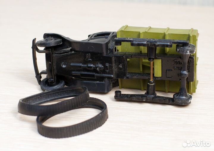 Игрушечный автомобиль газ-60 М 1:43 СССР