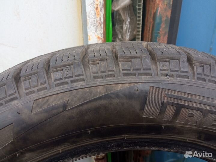 Pirelli Ice Zero FR 205/55 R16