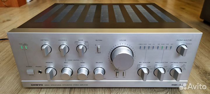 Усилитель Onkyo Integra A-810