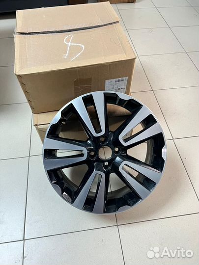 Литые диски r17 на весту cross