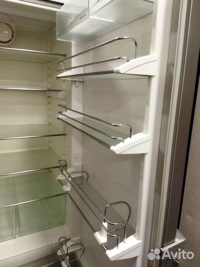 Продам холодильник liebherr