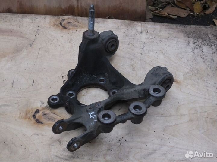 Кулак задний Mazda CX 5 левый и правый