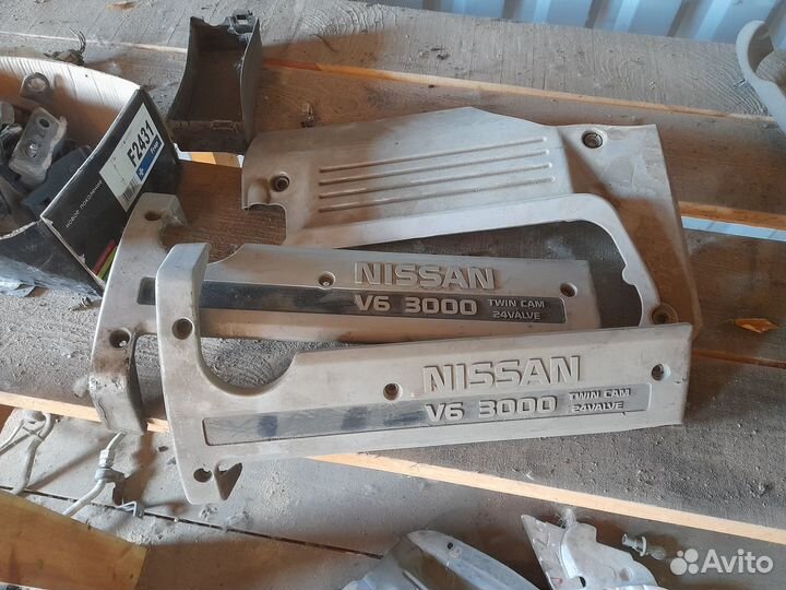 Крышка двигателя декоративная Nissan Maxima Cefiro