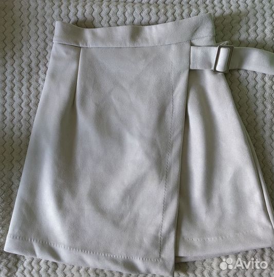 Юбка бежевая