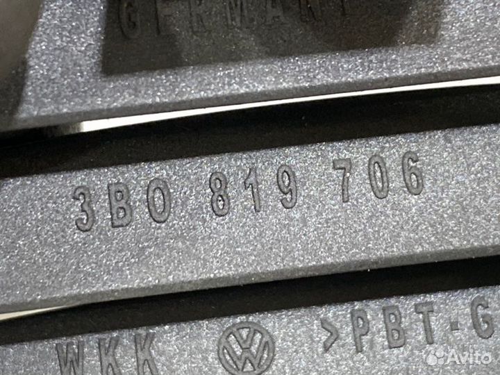 Решетка вентиляции правая Volkswagen Passat B5 AMX