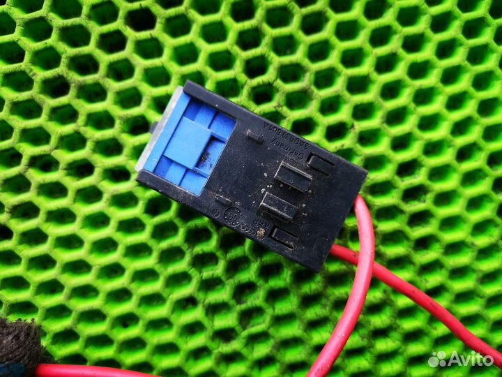 Проводка с предохранителем для VW, Skoda, Audi