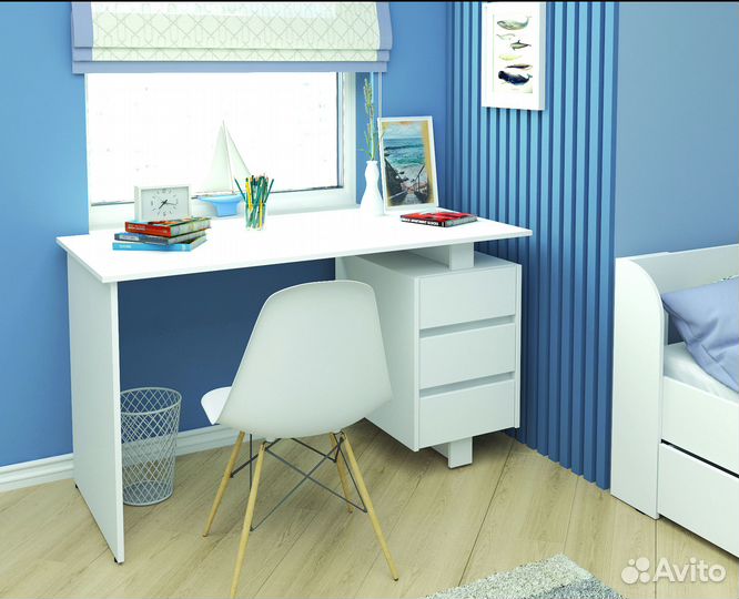 Письменный стол