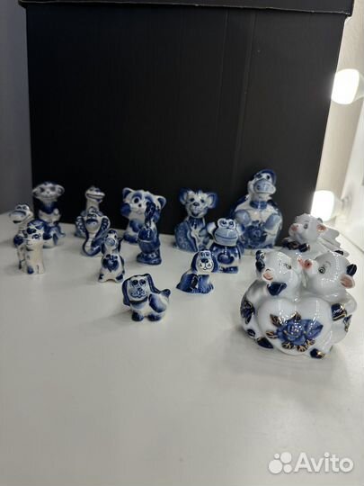 Фигурки статуэтки из гжели