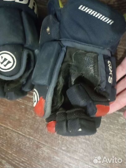 Краги хоккейные