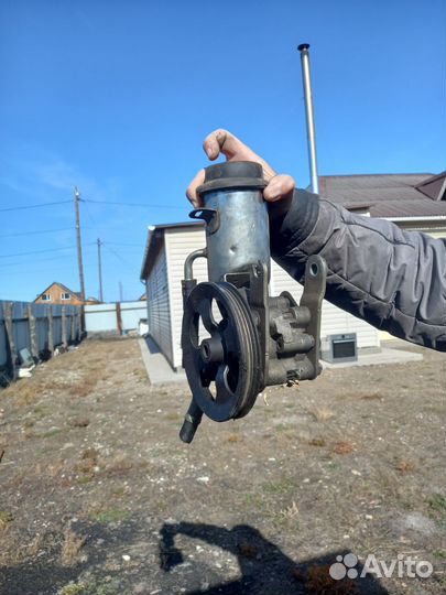 Рейка рулевая тоета суксид 2014 года