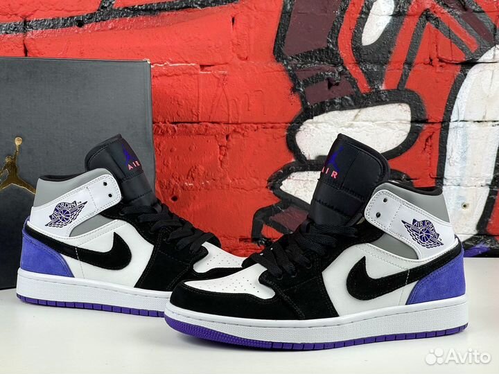 Nike Air Jordan 1 Mid SE Purple