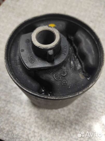 Опора двигателя Hyundai Getz