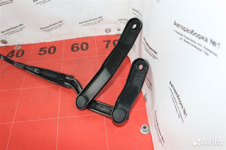 Поводок дворника Mercedes-Benz C-Class W204