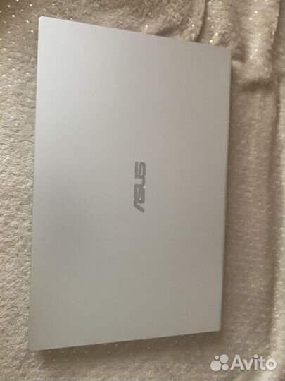 Ноутбук asus