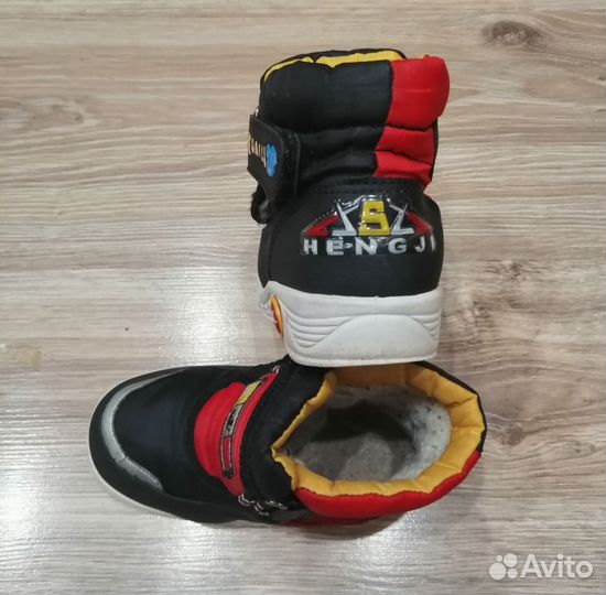 Полусапожки детские (дутики) размер 17