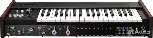 Синтезатор аналоговый Korg minikorg 700FS