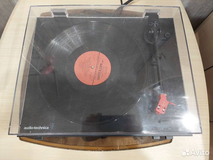 Проигрыватель винила Audio-Technica AT-LP3