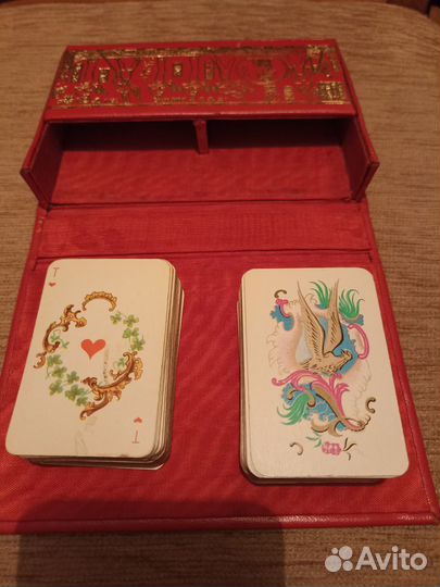 2 набора пасьянсных карт, футляр для карт