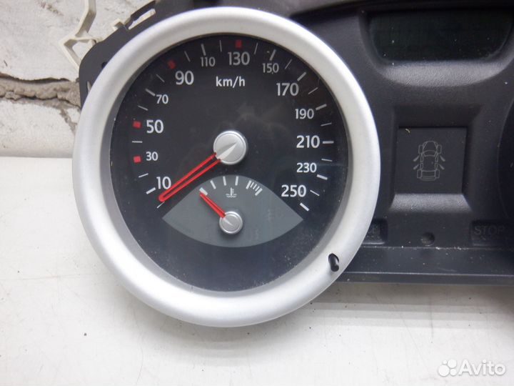 Панель приборов Renault Megane 2