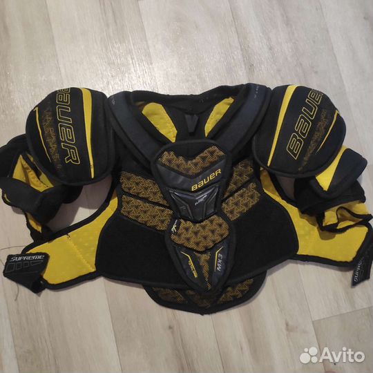 Нагрудник хоккейный bauer supreme