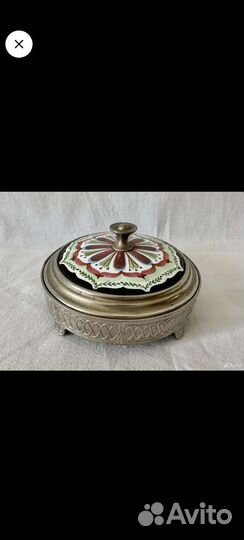 Шкатулка пудренница ленэмаль СССР
