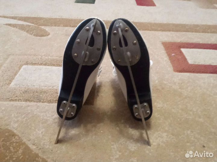 Коньки для фигурного катания