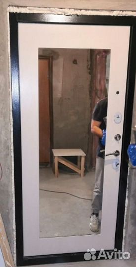 Входные двери, с зеркалом, со склада