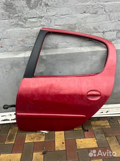 Дверь задняя левая Peugeot 206 206 1.4 2008