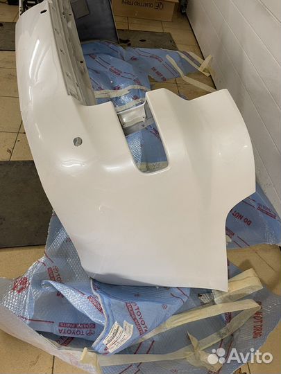 Задний бампер Lexus Lx570