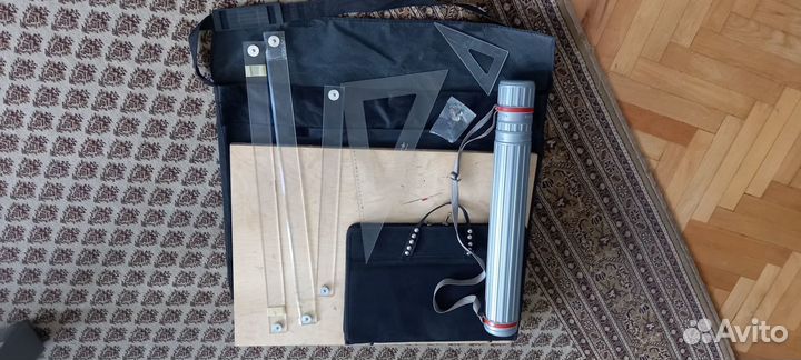 Принадлежности для чертежника-архитектора