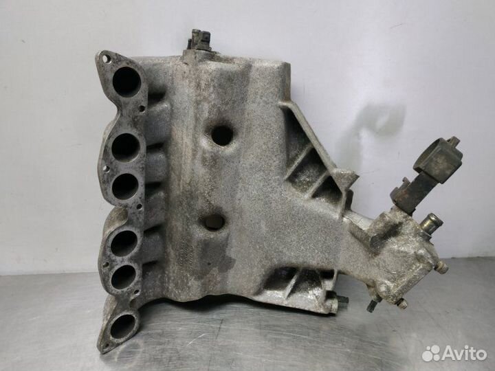 Коллектор впускной Volkswagen Passat B3 AAA