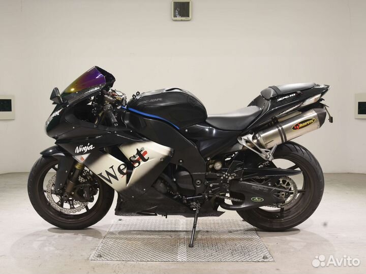 Kawasaki Ninja ZX-10R 043219