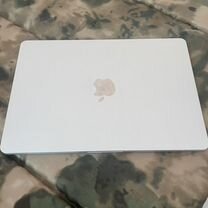 Apple MacBook air 13 2022 m2 8/512