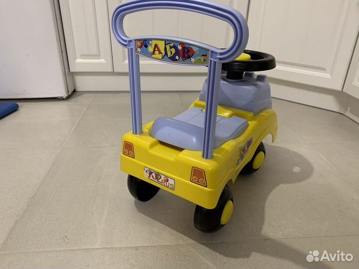 Машинка-каталка