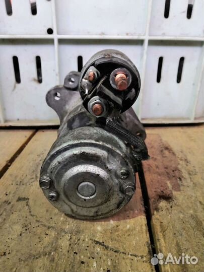 Стартер Renault Duster 1.6 4wd (8200665520)