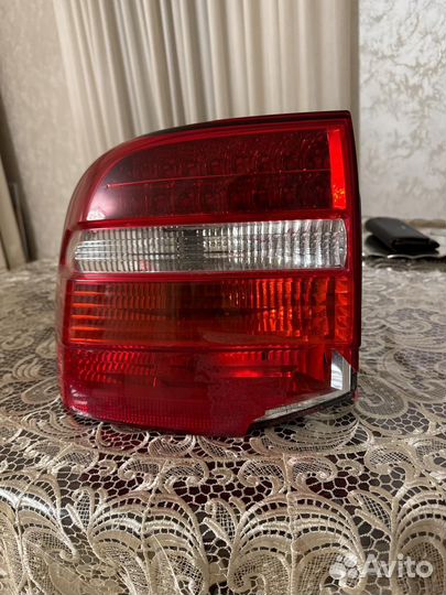 Фонарь задний левый