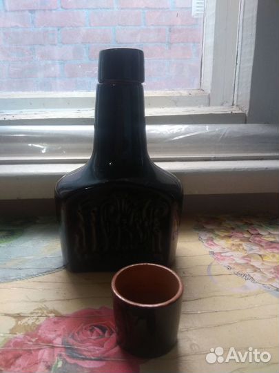 Графин со стопкой