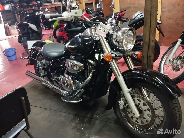 Suzuki VL400 Intruder, 2008