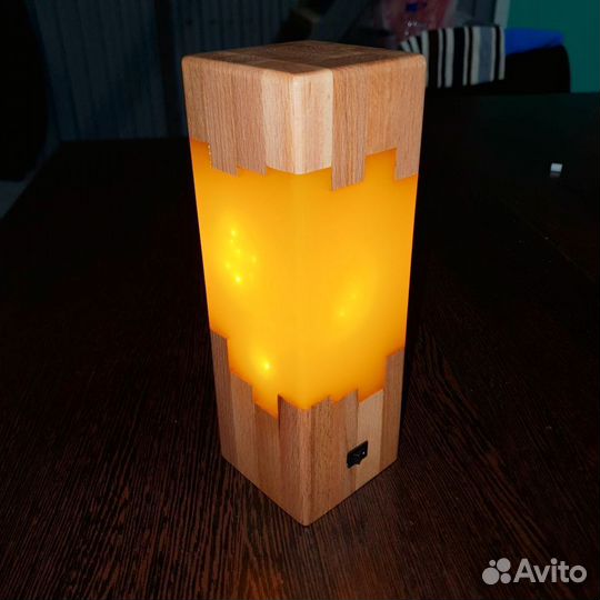 Ночник из бука и эпокcидной смолы