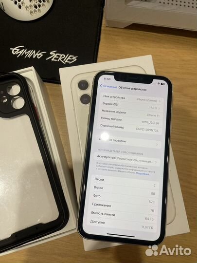 iPhone 11, 64 ГБ
