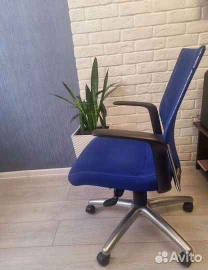 Компьютерное кресло