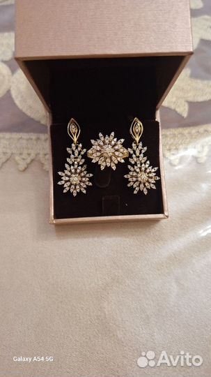 Комплект с бриллиантами