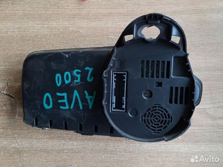 Щиток приборов на Chevrolet Aveo T300 11-15гг