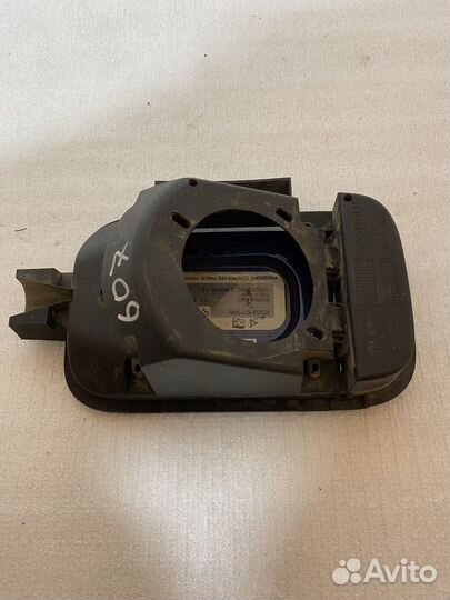 Лючок бензобака peugeot 607