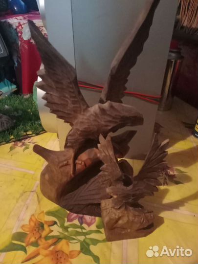 Фигурка орла