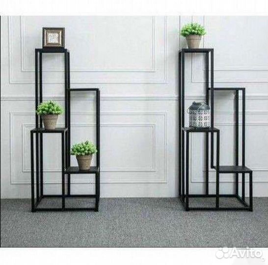 Подставка для цветов в стиле лофт