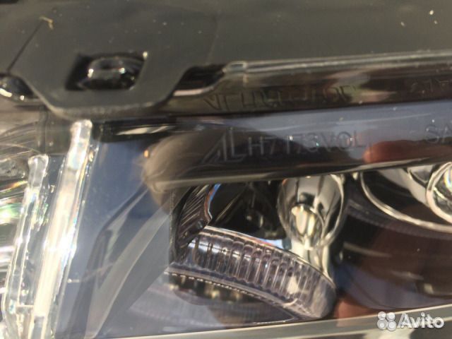 Фары Land Range Rover Vogue 2009-2013 рестайлинг